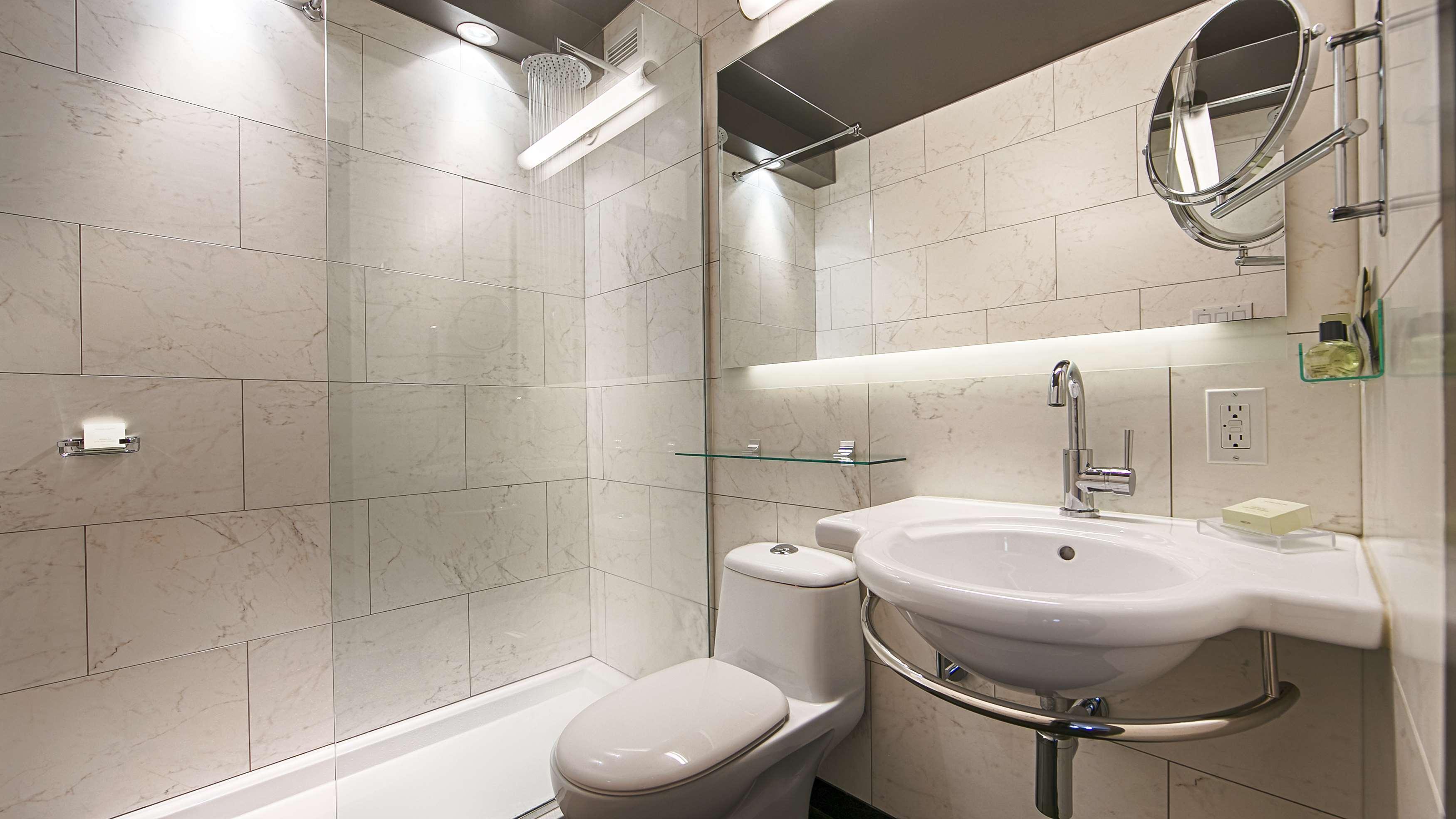 Best Western Premier Hotel Aristocrate Quebec City Bagian luar foto
