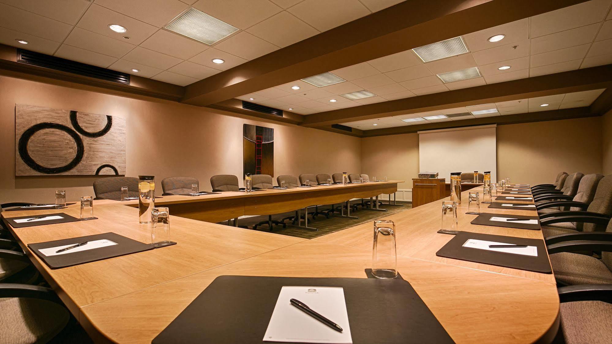 Best Western Premier Hotel Aristocrate Quebec City Bagian luar foto